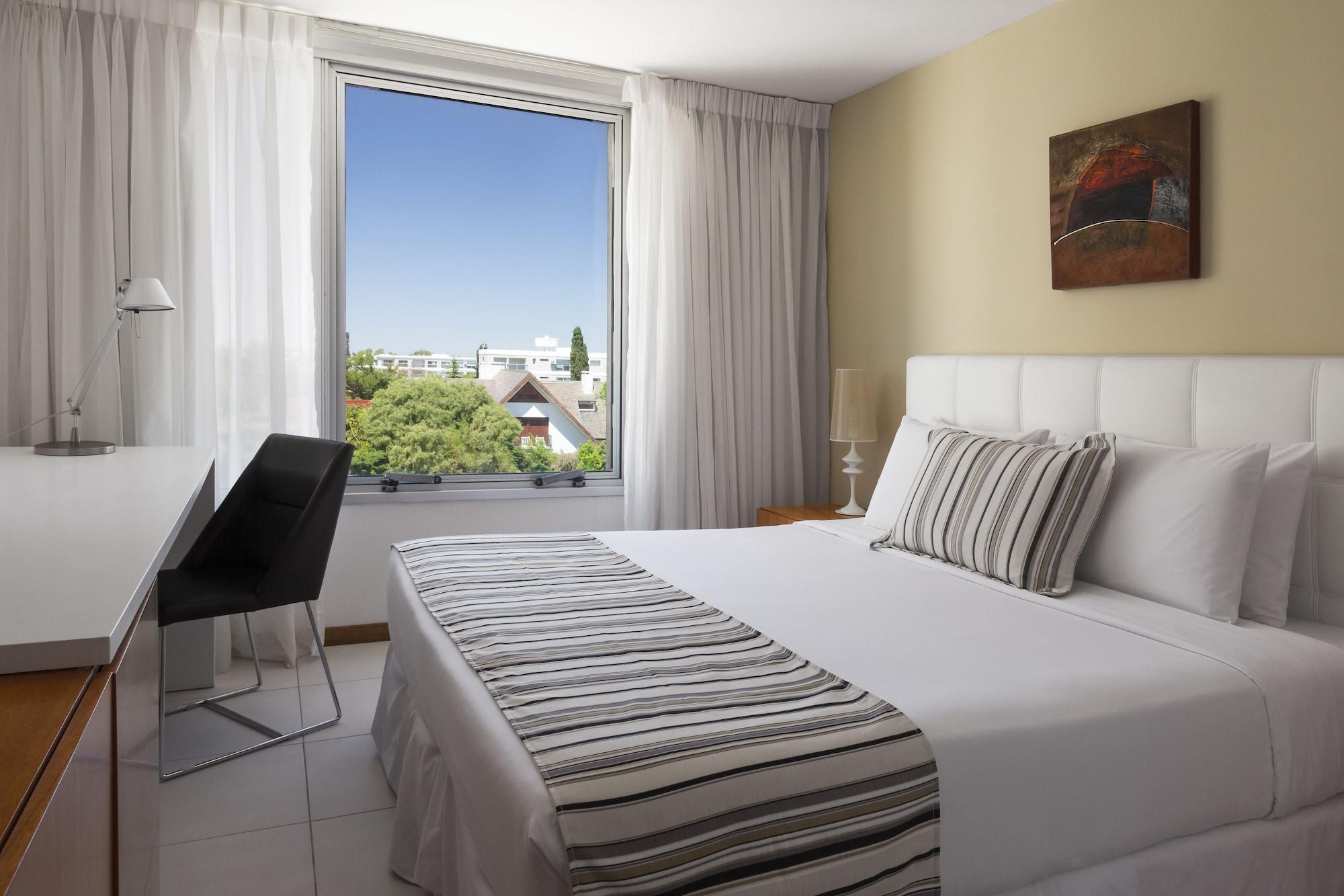 Real Colonia Hotel & Suites โกโลเนีย เดล ซากราเมนโต ภายนอก รูปภาพ